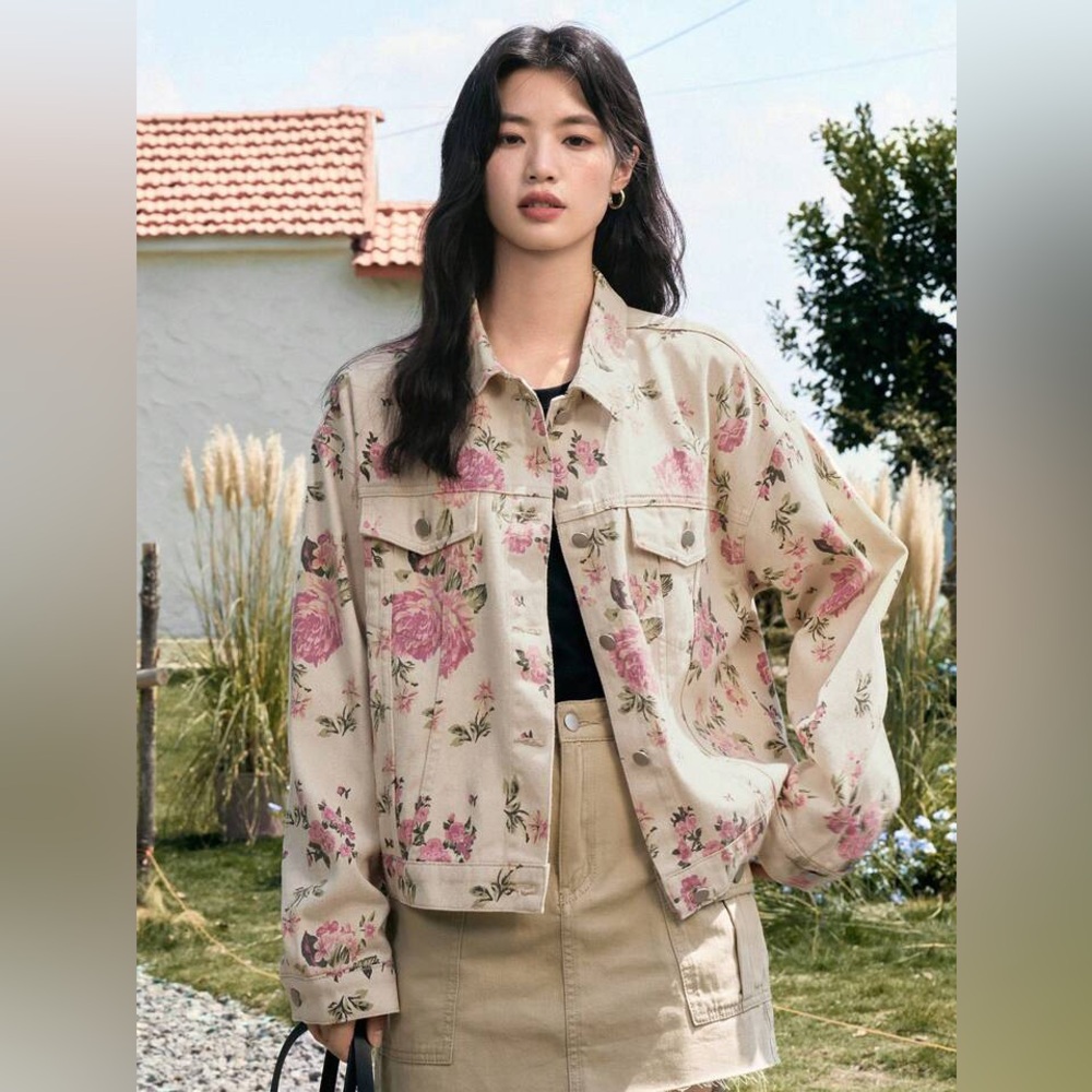 Floral print denim jacket